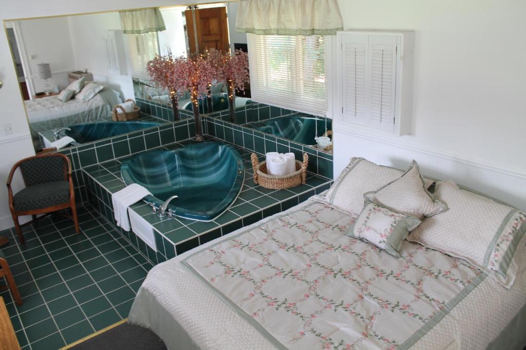 Twin Lakes - Hurley Villa Habitación foto